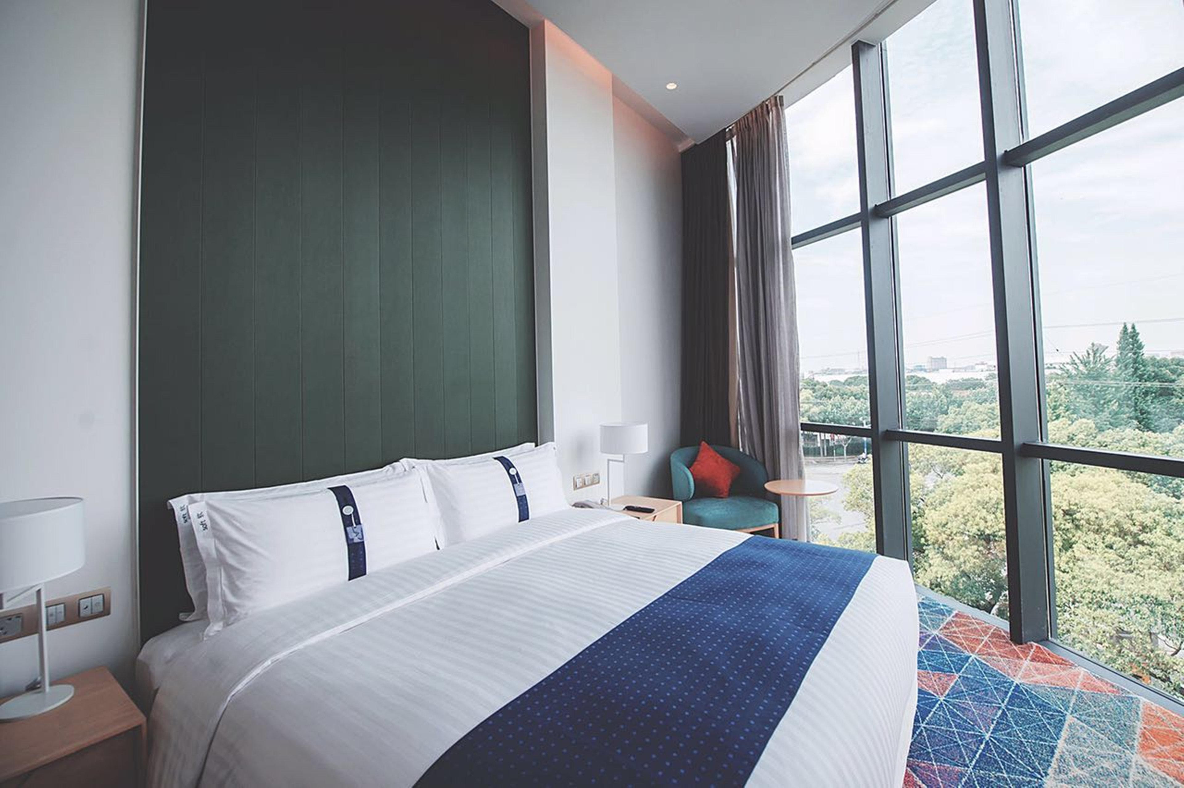 Holiday Inn Express Shanghai Songjiang Fangta By Ihg Exteriör bild